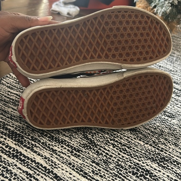 Multi colored slip on vans size youth 4.5 - Picture 6 of 7
